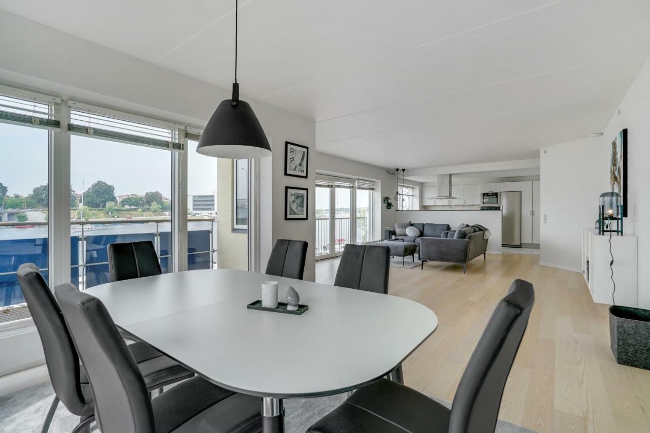 Luxury City Center Harbour Apartment 2 Bedroom Sønderborg Dış mekan fotoğraf
