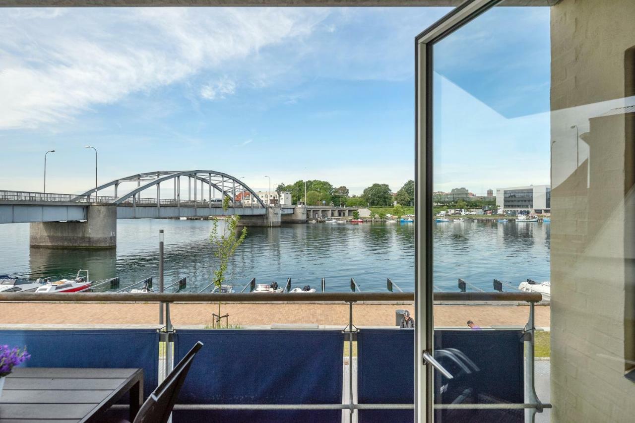 Luxury City Center Harbour Apartment 2 Bedroom Sønderborg Dış mekan fotoğraf