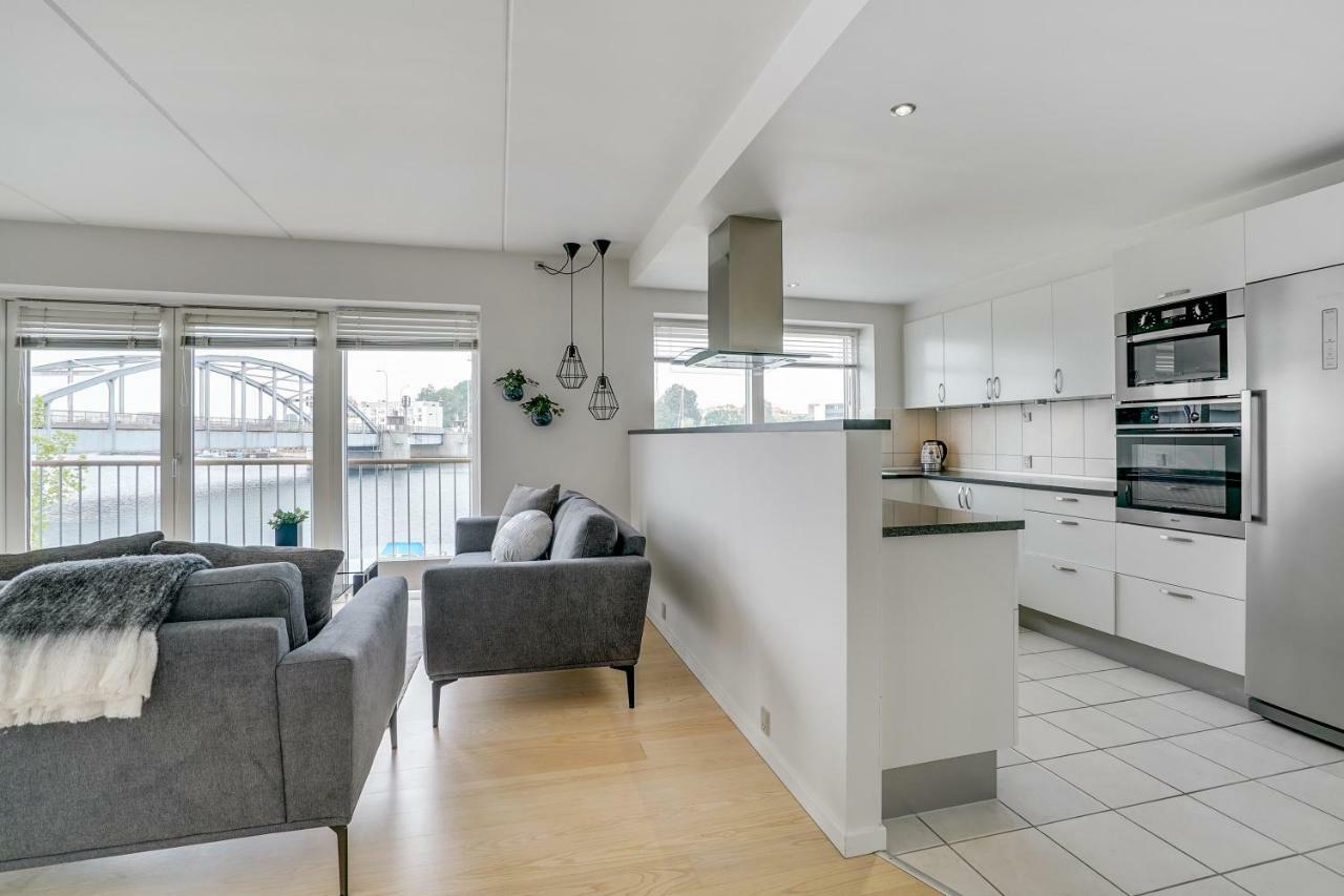 Luxury City Center Harbour Apartment 2 Bedroom Sønderborg Dış mekan fotoğraf